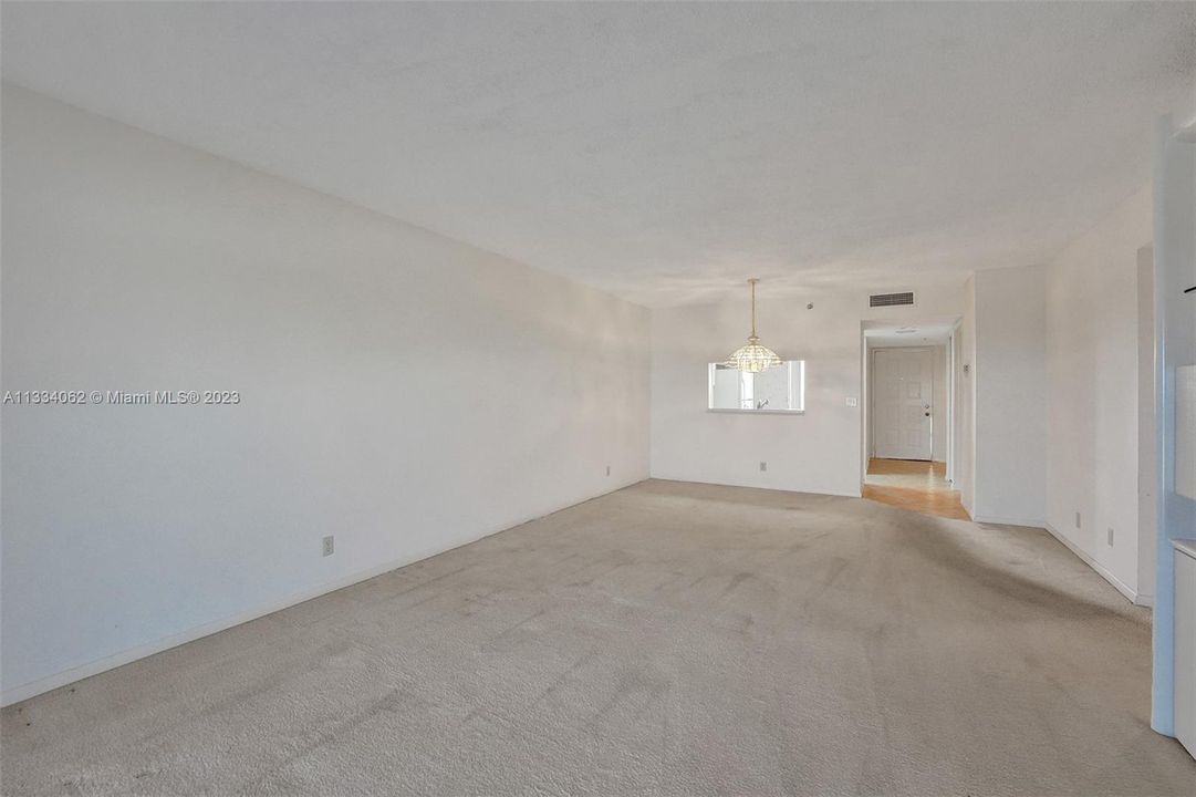 Vendido Recientemente: $200,000 (2 camas, 2 baños, 1230 Pies cuadrados)