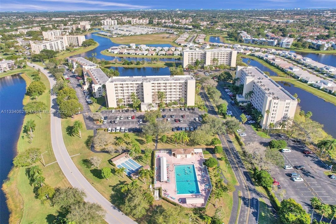 Vendido Recientemente: $200,000 (2 camas, 2 baños, 1230 Pies cuadrados)