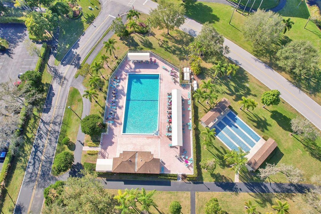 Vendido Recientemente: $200,000 (2 camas, 2 baños, 1230 Pies cuadrados)
