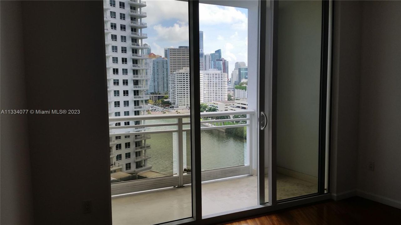 Recently Rented: $3,650 (1 beds, 1 baths, 1031 Square Feet)