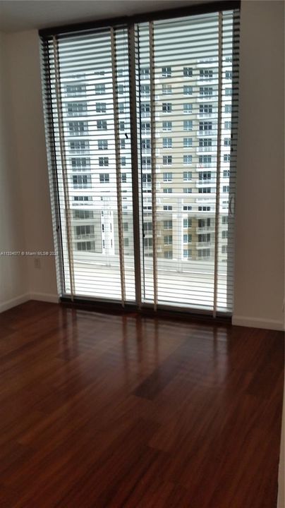Recently Rented: $3,650 (1 beds, 1 baths, 1031 Square Feet)