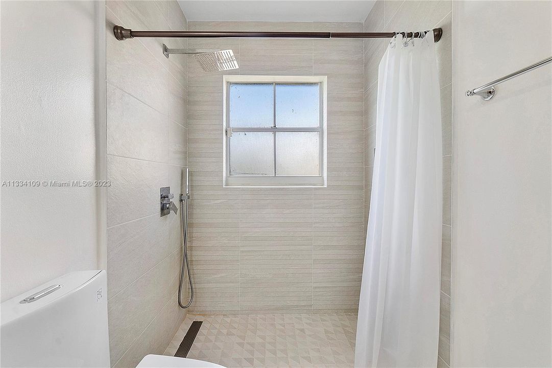 最近售出: $499,000 (3 贝兹, 2 浴室, 1532 平方英尺)