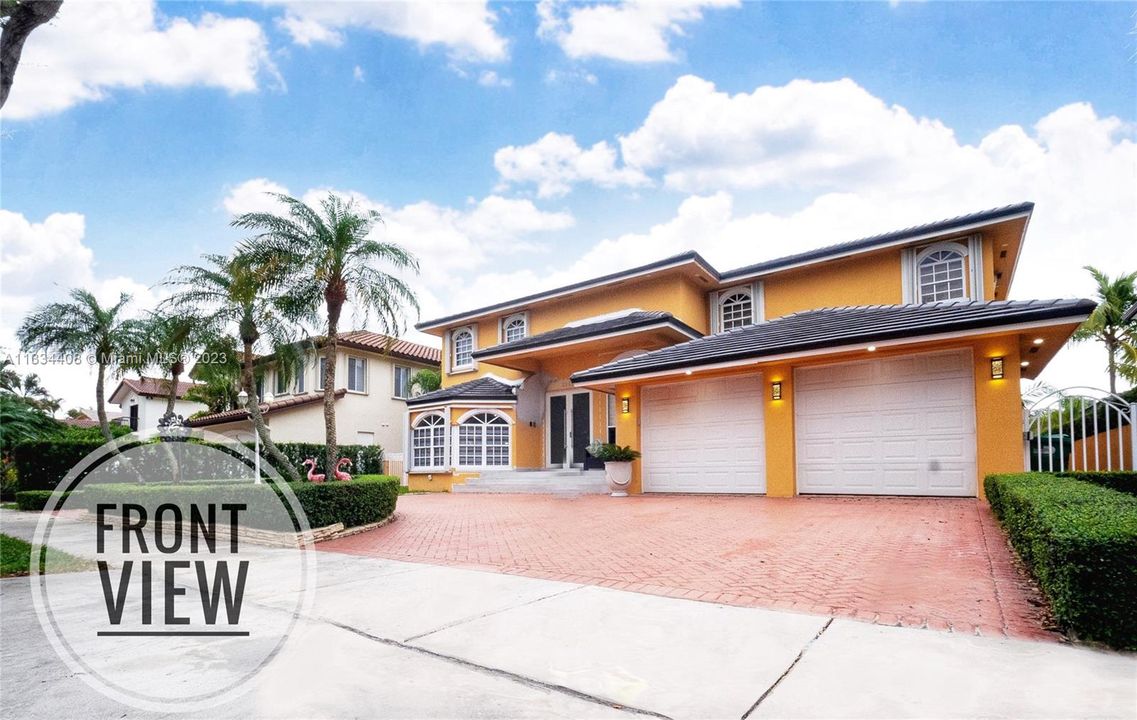 Recently Sold: $1,150,000 (5 beds, 4 baths, 4243 Square Feet)