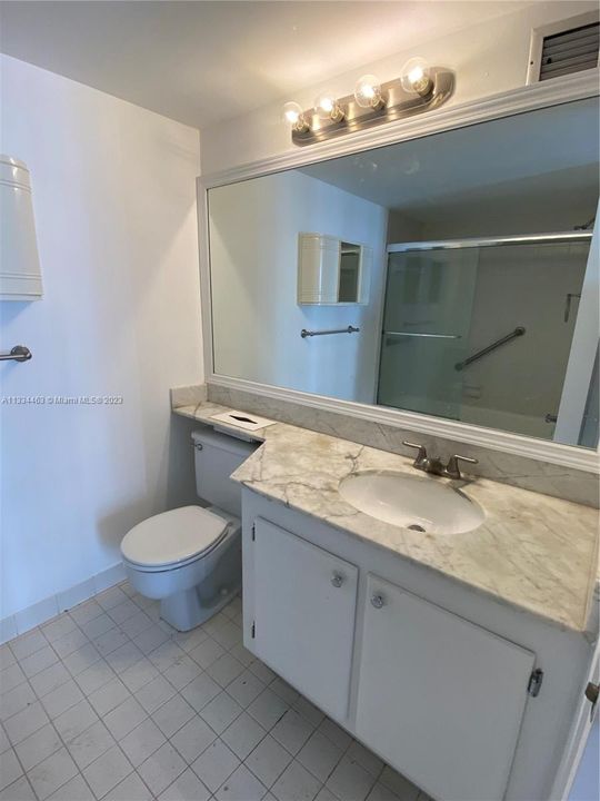 Recently Rented: $2,700 (1 beds, 1 baths, 768 Square Feet)