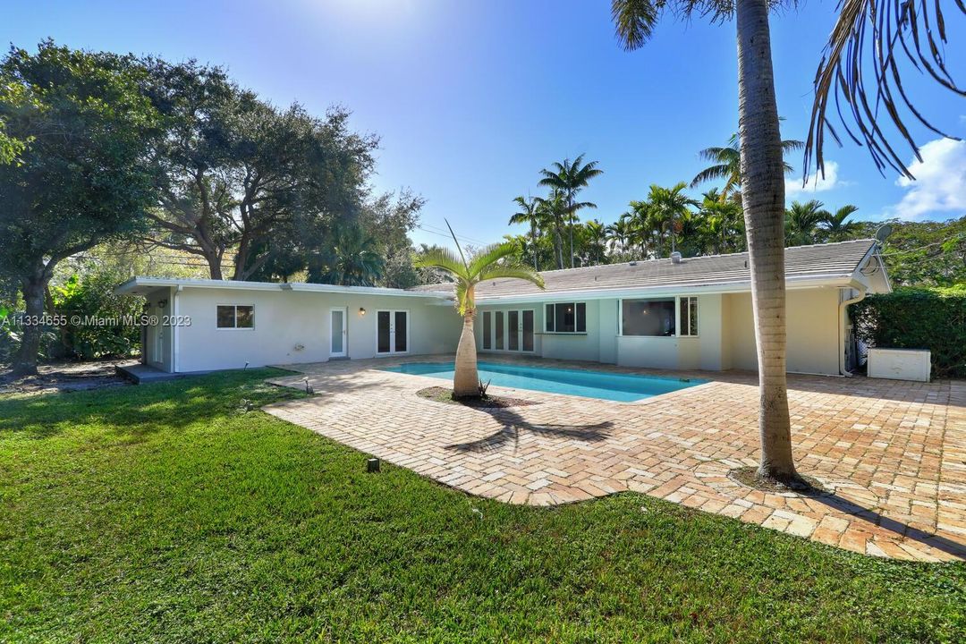Recently Sold: $1,497,000 (4 beds, 3 baths, 3067 Square Feet)