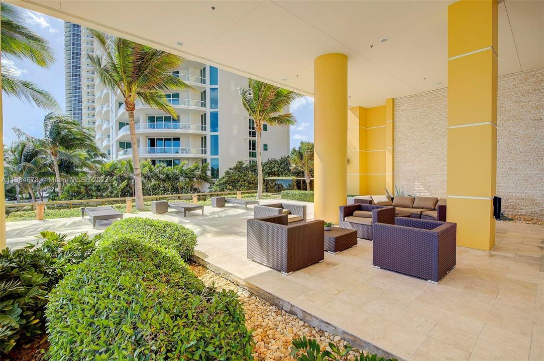 Vendido Recientemente: $1,175,000 (2 camas, 2 baños, 1342 Pies cuadrados)