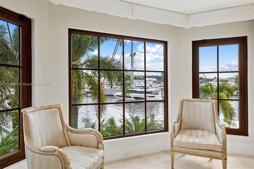 Недавно арендовано: $49,000 (6 спален, 6 ванн, 5599 Квадратных фут)