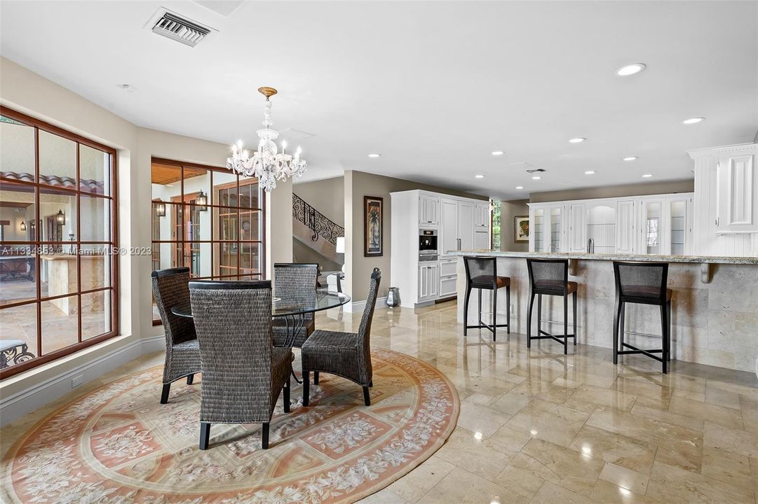 Недавно арендовано: $49,000 (6 спален, 6 ванн, 5599 Квадратных фут)