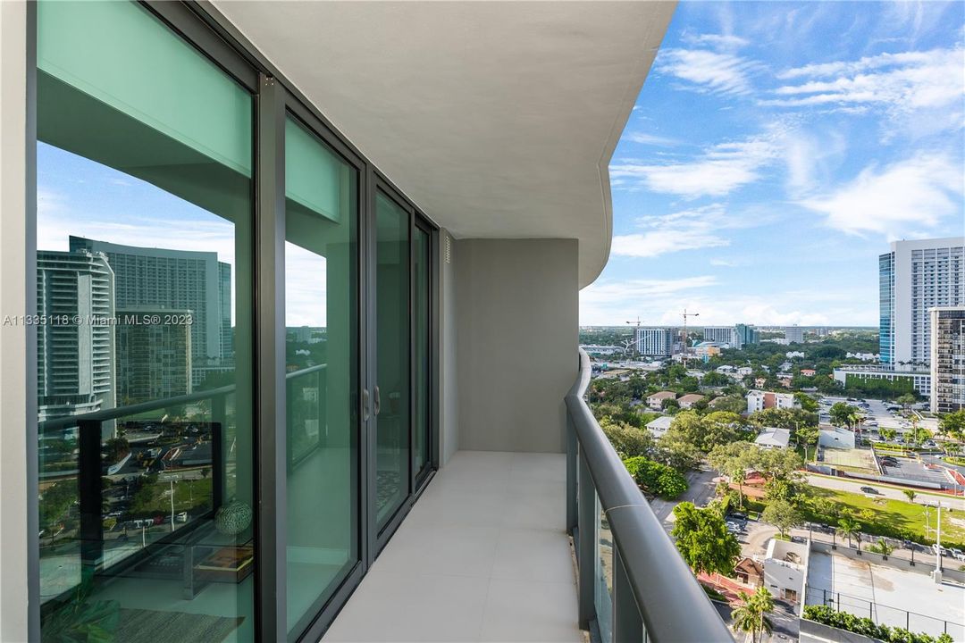 Recently Sold: $525,000 (1 beds, 1 baths, 610 Square Feet)