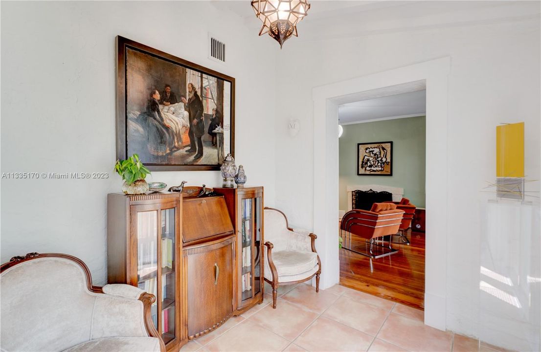 Recently Sold: $1,195,000 (2 beds, 2 baths, 1132 Square Feet)