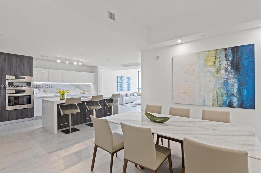 Recently Sold: $1,799,000 (3 beds, 4 baths, 2164 Square Feet)