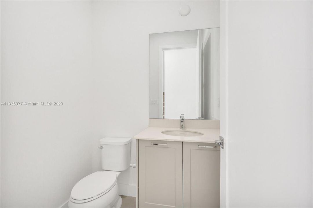 最近租的: $4,950 (3 贝兹, 2 浴室, 2124 平方英尺)