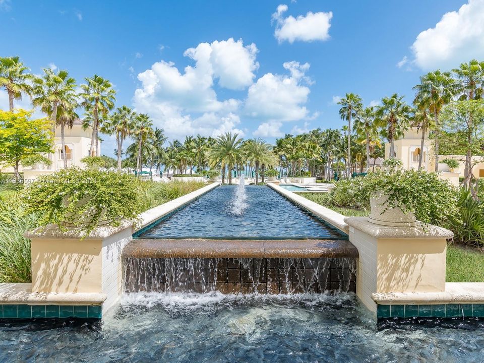 Recently Sold: $3,800,000 (3 beds, 4 baths, 3084 Square Feet)
