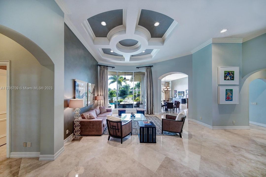 Recently Sold: $1,785,000 (5 beds, 5 baths, 3818 Square Feet)