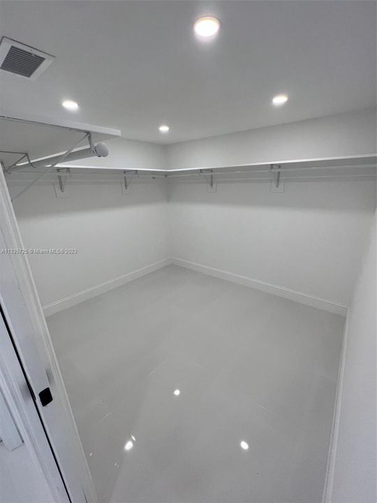 最近租的: $3,200 (2 贝兹, 2 浴室, 1063 平方英尺)