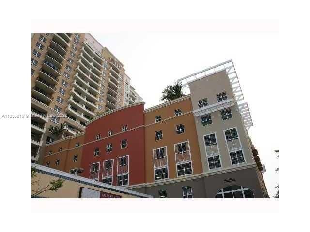 Recently Rented: $3,200 (2 beds, 2 baths, 1180 Square Feet)