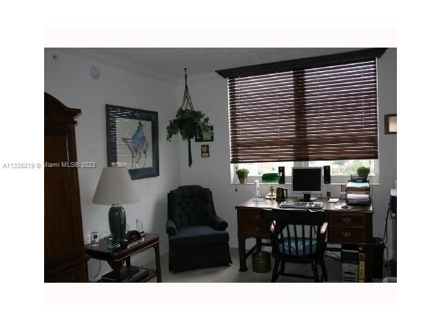 Recently Rented: $3,200 (2 beds, 2 baths, 1180 Square Feet)