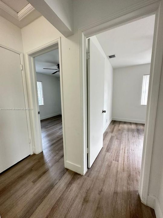 最近租的: $2,499 (3 贝兹, 1 浴室, 1119 平方英尺)