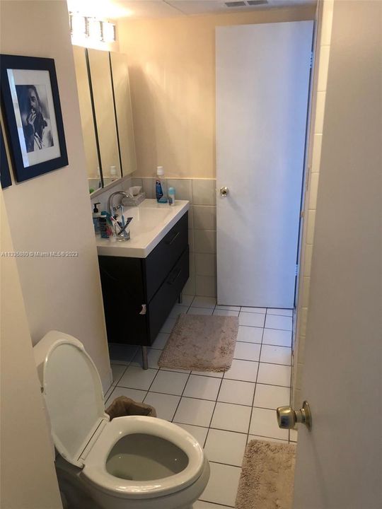 Recently Rented: $3,000 (1 beds, 1 baths, 850 Square Feet)