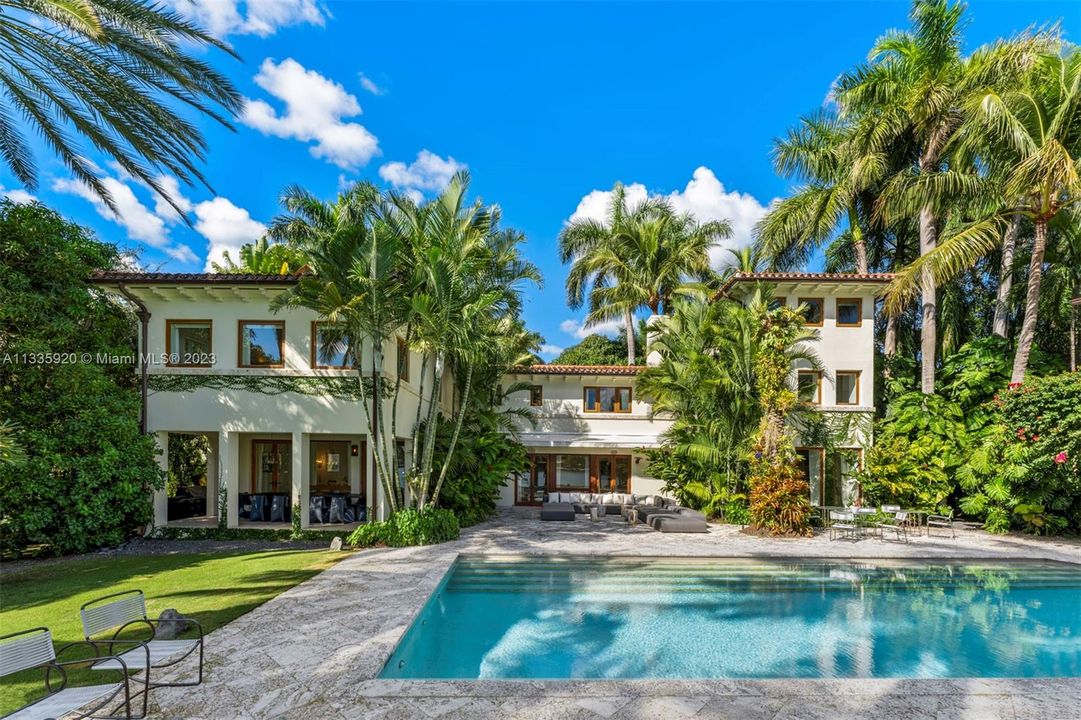 Recently Sold: $39,500,000 (7 beds, 8 baths, 8323 Square Feet)