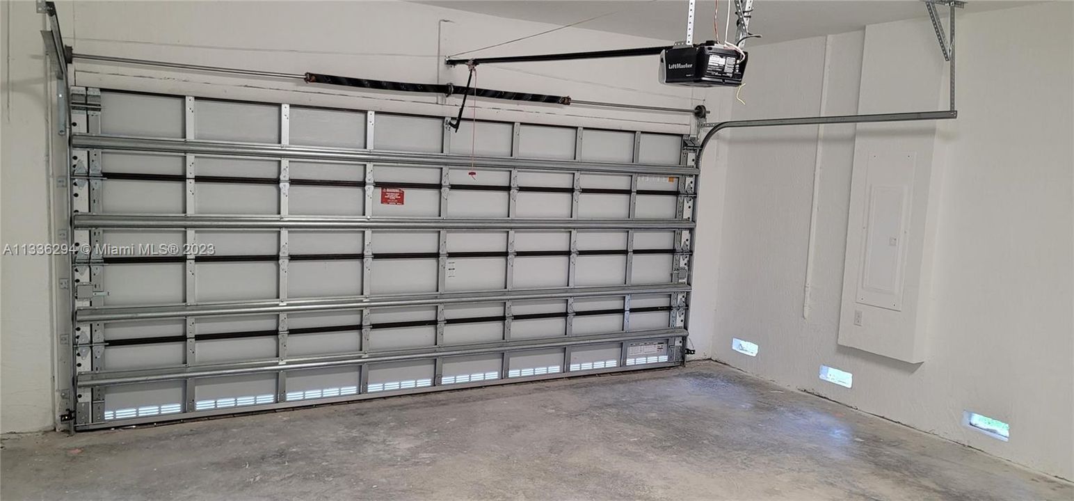 Recently Rented: $4,600 (4 beds, 4 baths, 2696 Square Feet)