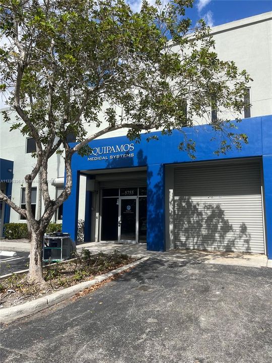 Recently Rented: $3,000 (0 beds, 0 baths, 0 Square Feet)