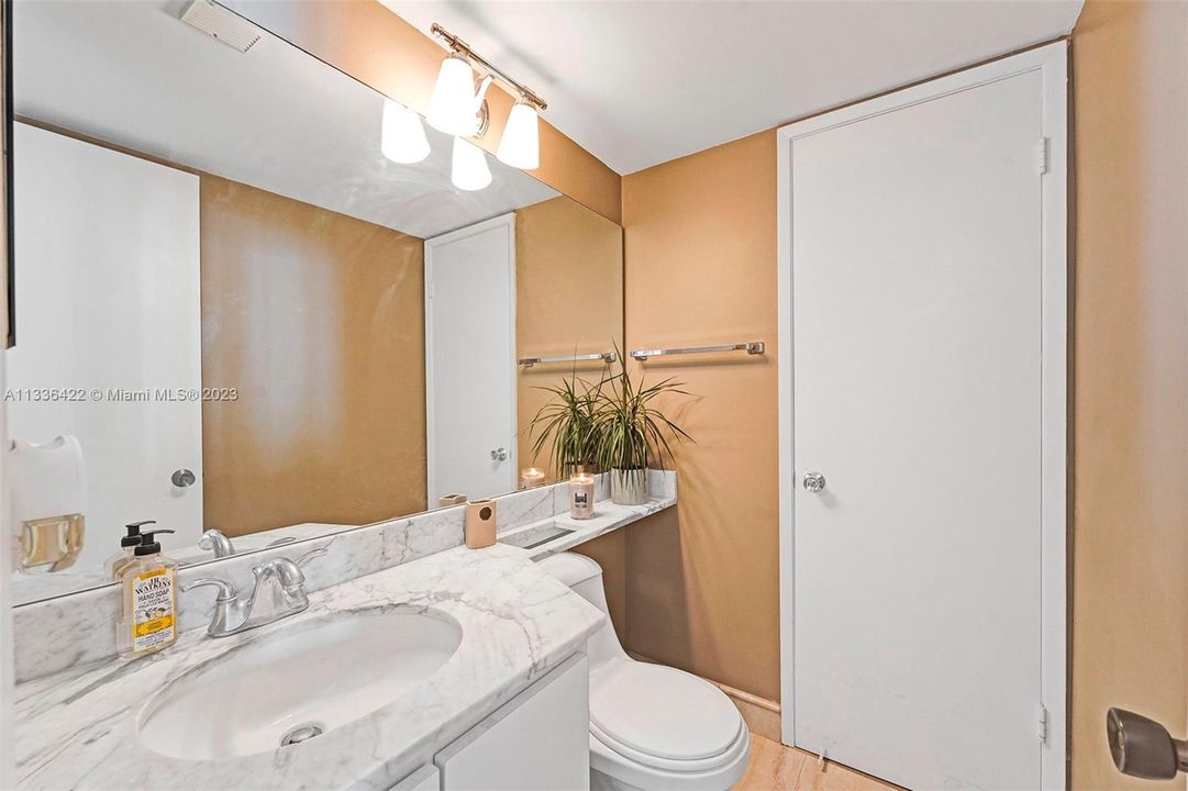 Recently Sold: $339,000 (1 beds, 1 baths, 768 Square Feet)
