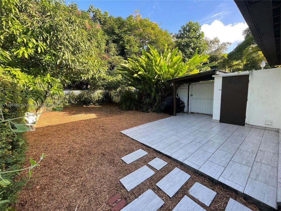 Recientemente alquilado: $2,900 (2 camas, 1 baños, 1002 Pies cuadrados)
