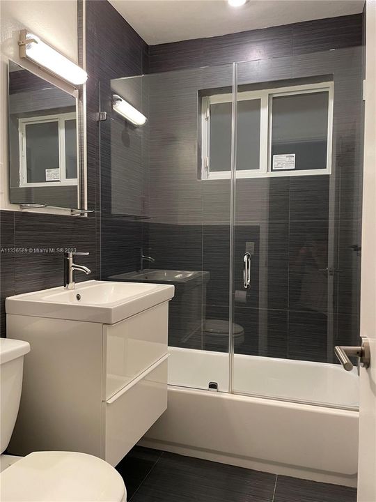 Recientemente alquilado: $2,900 (2 camas, 1 baños, 1002 Pies cuadrados)