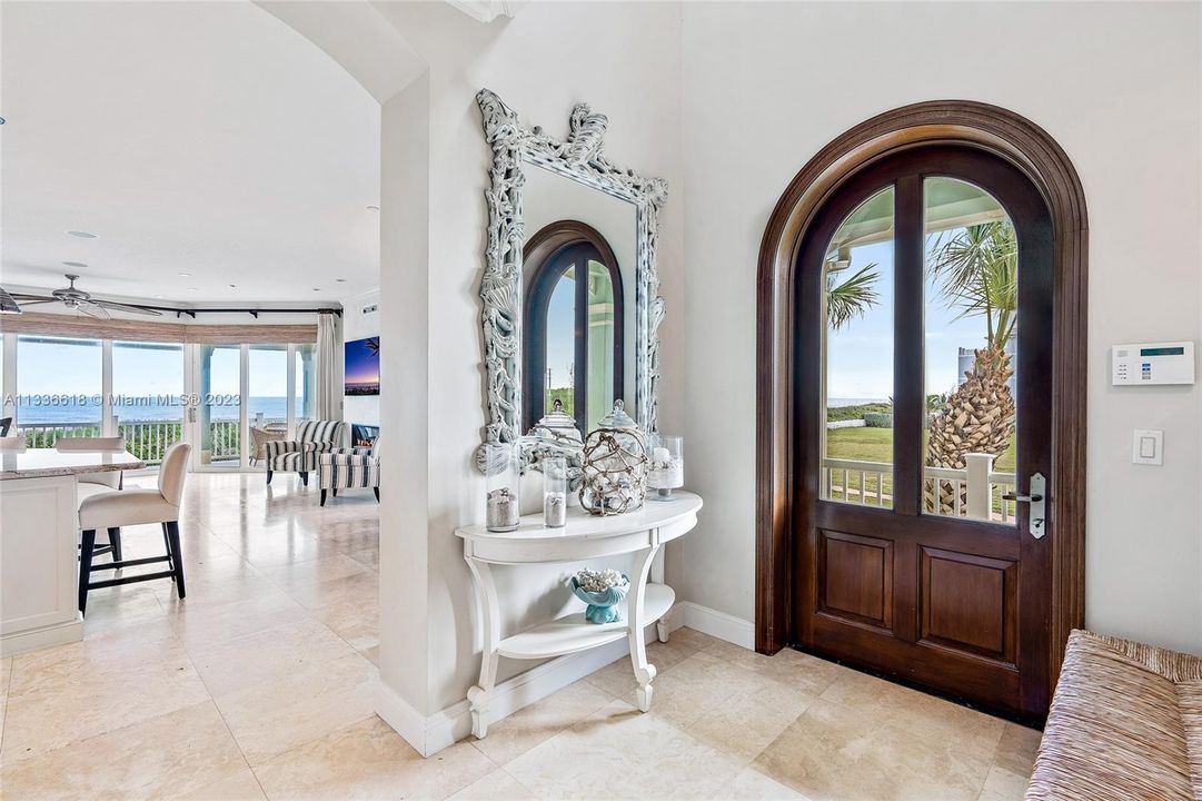 Recently Sold: $2,799,000 (5 beds, 4 baths, 3984 Square Feet)