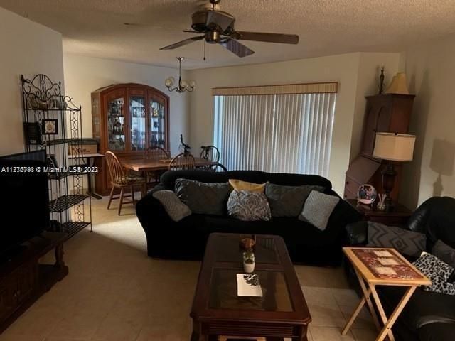 Recently Sold: $215,000 (2 beds, 2 baths, 1120 Square Feet)