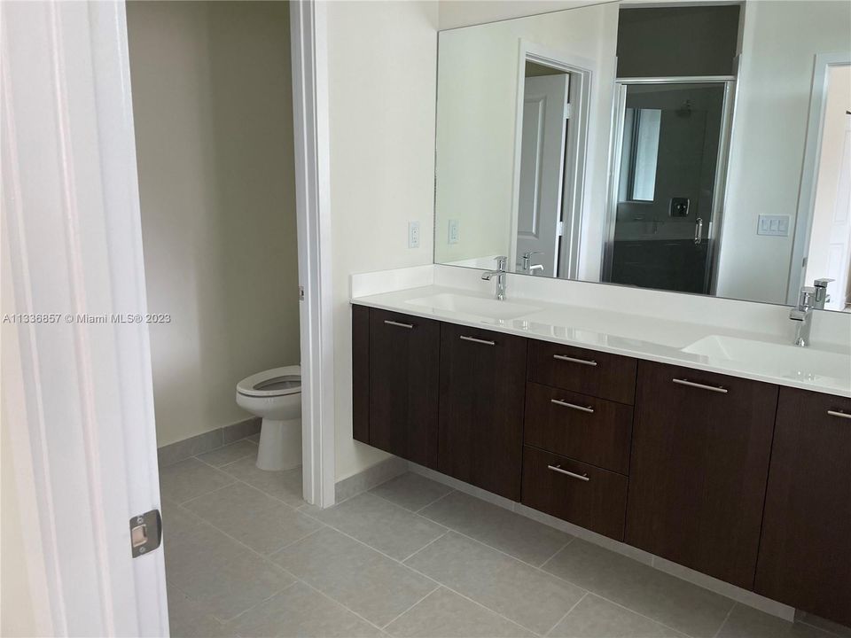 Недавно арендовано: $4,500 (3 спален, 3 ванн, 0 Квадратных фут)