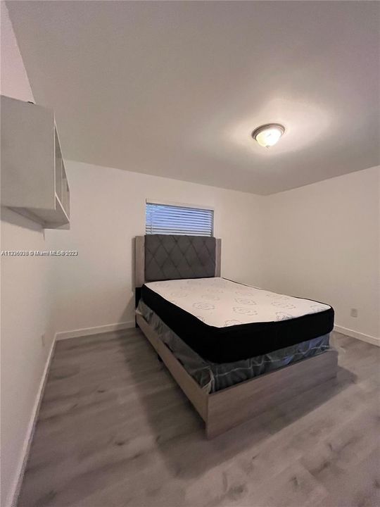 Recently Rented: $2,200 (2 beds, 1 baths, 860 Square Feet)
