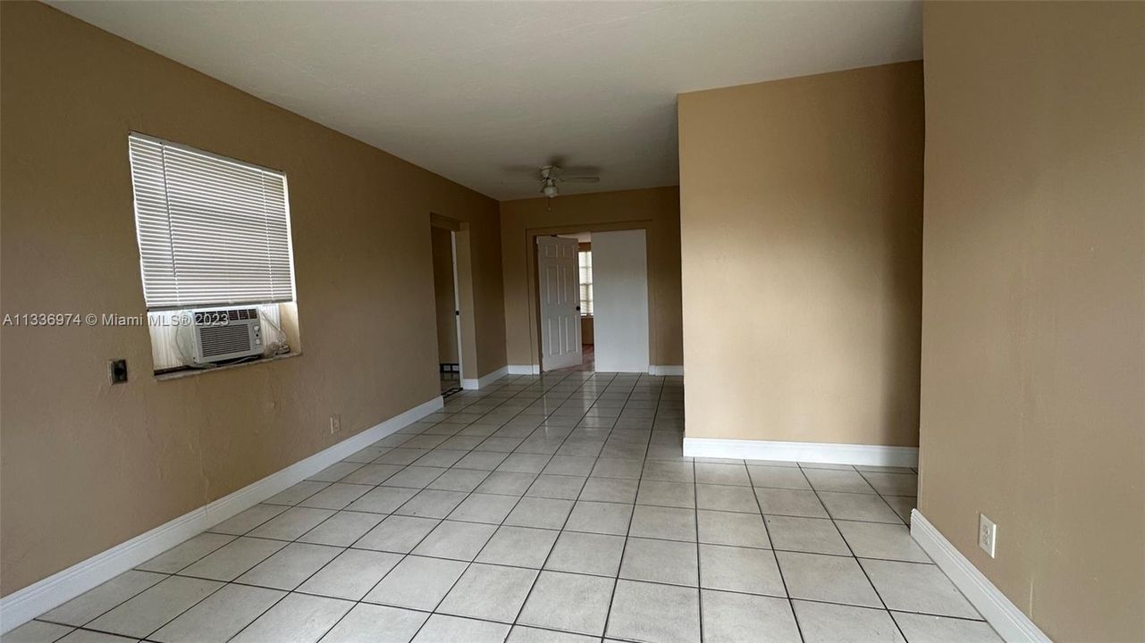 Recently Rented: $2,800 (5 beds, 2 baths, 1320 Square Feet)