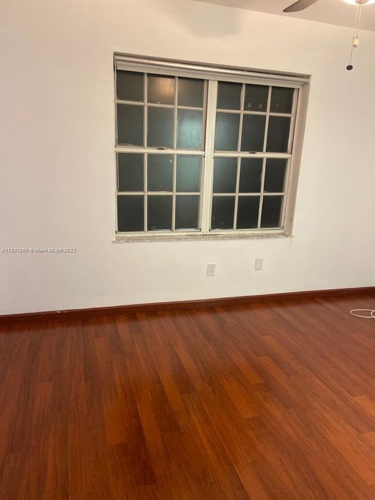 Recently Rented: $2,200 (1 beds, 1 baths, 540 Square Feet)
