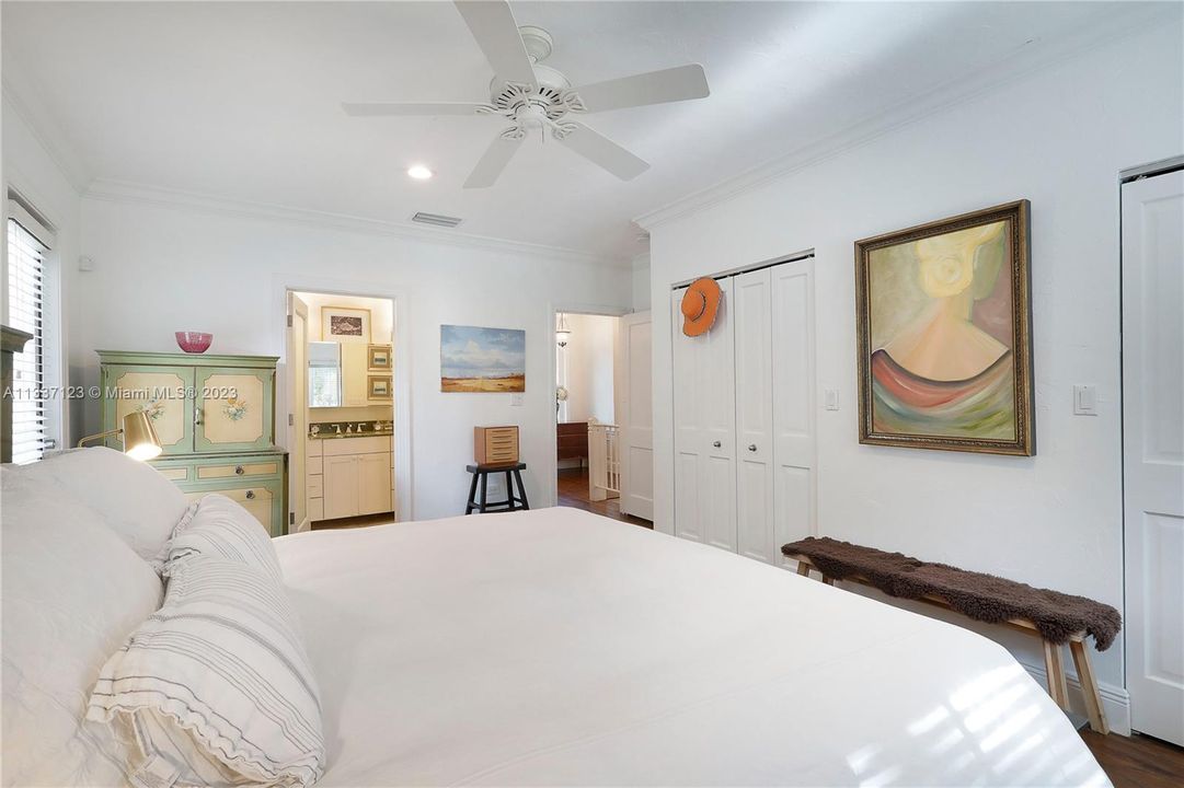 Recently Sold: $2,750,000 (3 beds, 3 baths, 2652 Square Feet)