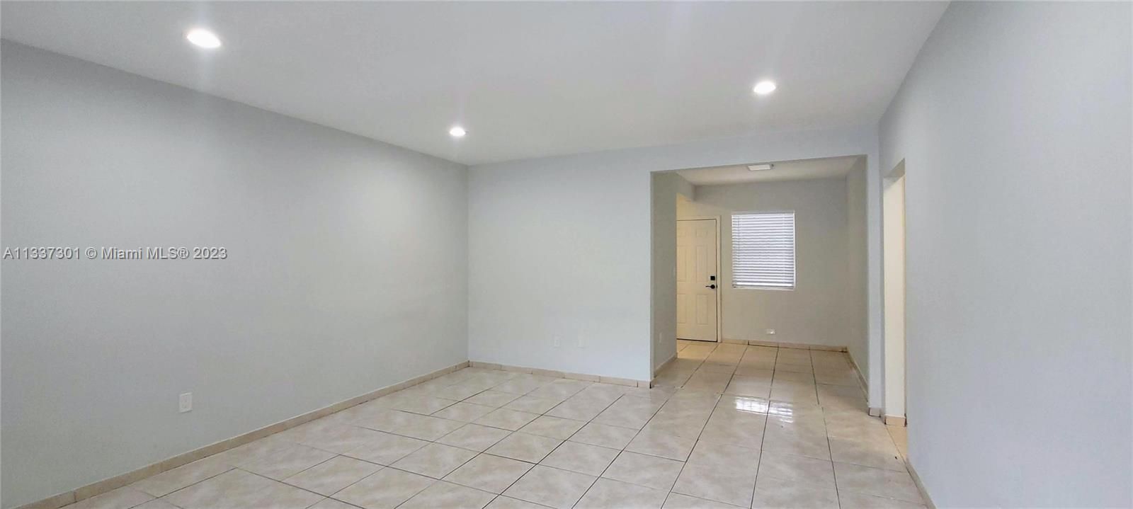 Recently Rented: $2,675 (2 beds, 1 baths, 1827 Square Feet)