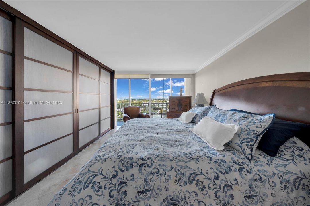 Recently Sold: $1,699,000 (2 beds, 2 baths, 1875 Square Feet)