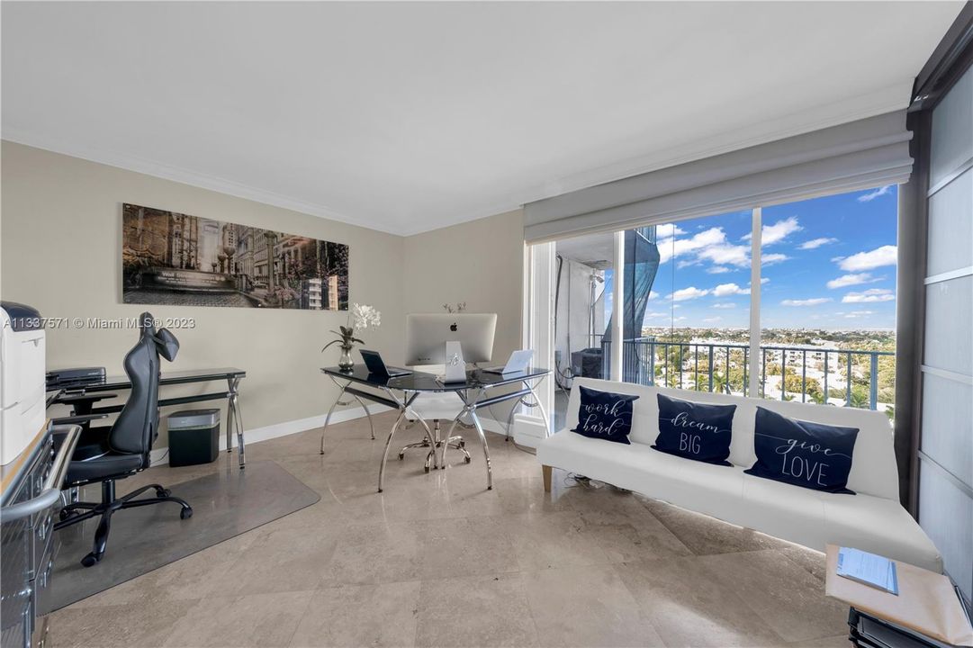 Recently Sold: $1,699,000 (2 beds, 2 baths, 1875 Square Feet)
