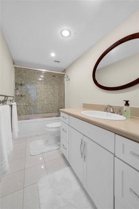 Recently Sold: $1,699,000 (2 beds, 2 baths, 1875 Square Feet)