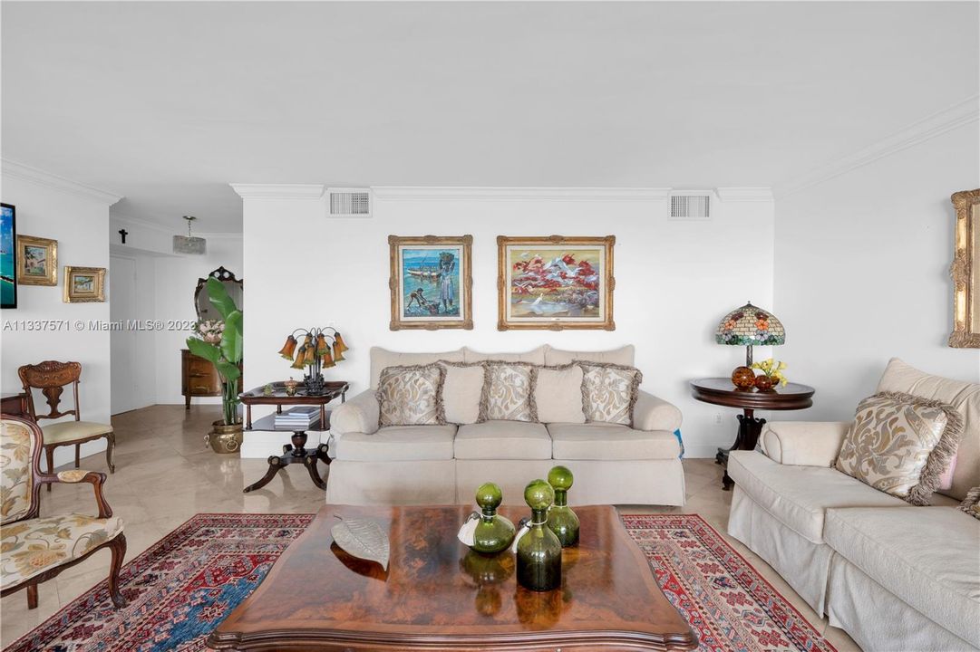 Recently Sold: $1,699,000 (2 beds, 2 baths, 1875 Square Feet)
