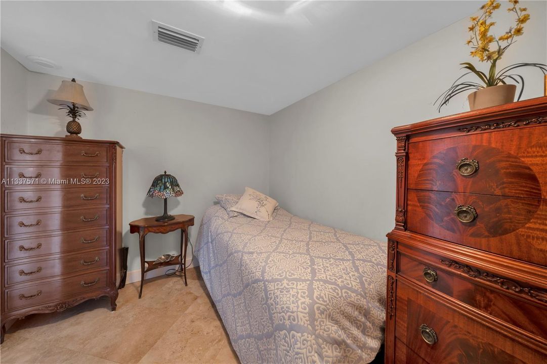 Recently Sold: $1,699,000 (2 beds, 2 baths, 1875 Square Feet)