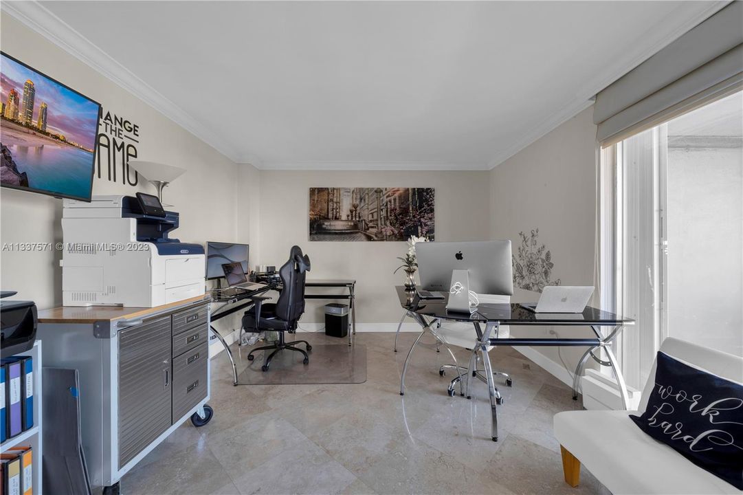 Recently Sold: $1,699,000 (2 beds, 2 baths, 1875 Square Feet)