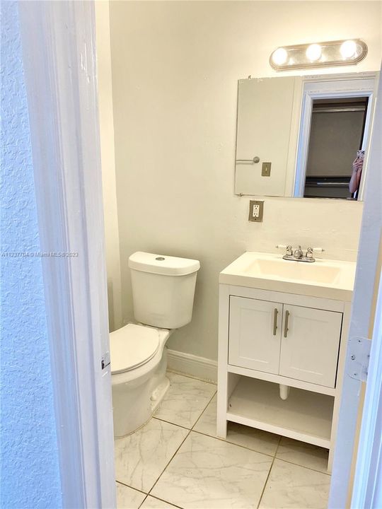 Недавно арендовано: $2,400 (1 спален, 1 ванн, 779 Квадратных фут)