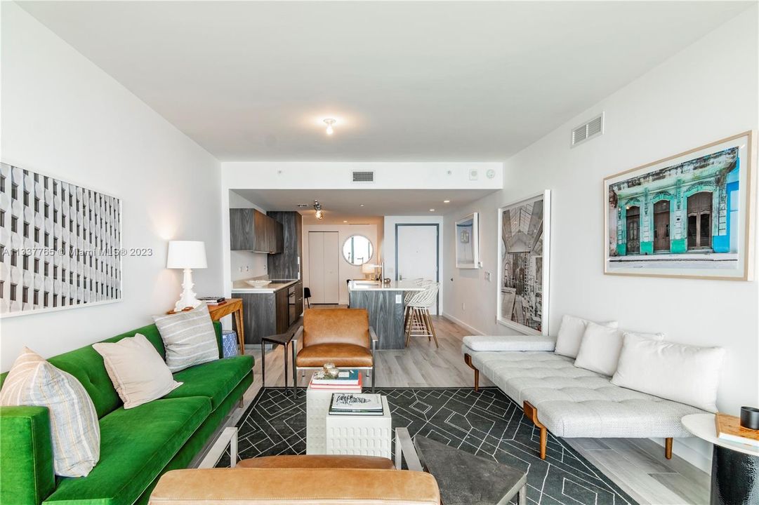Recently Sold: $799,000 (1 beds, 1 baths, 959 Square Feet)