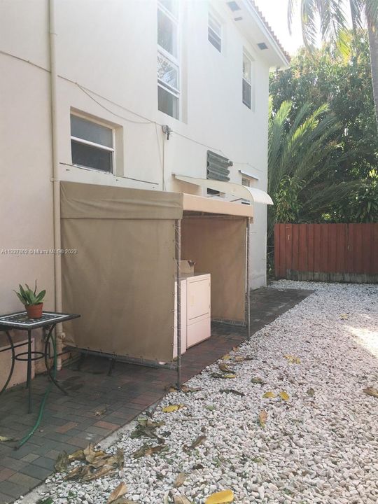 Recently Rented: $1,950 (1 beds, 1 baths, 0 Square Feet)
