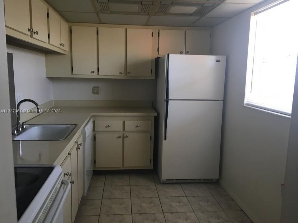 Recently Sold: $150,000 (2 beds, 2 baths, 959 Square Feet)