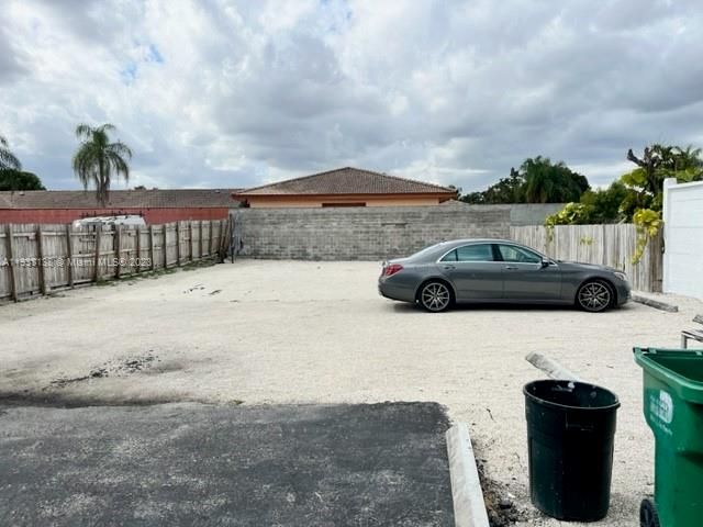 Недавно арендовано: $4,200 (0 спален, 0 ванн, 0 Квадратных фут)