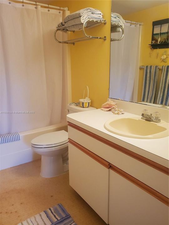 Недавно продано: $285,000 (2 спален, 2 ванн, 1107 Квадратных фут)