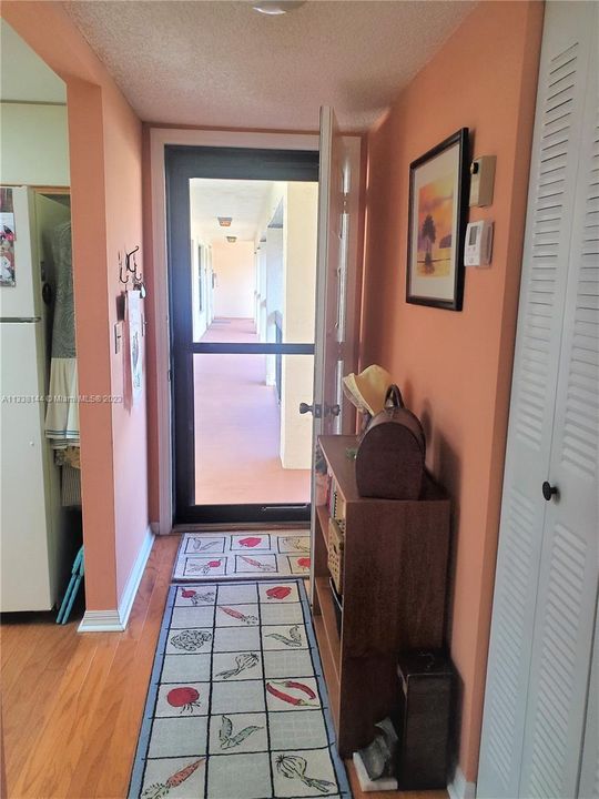 Entry w/new Storm Door